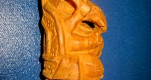 7458-Statuieta Elefant in baldachin lemn sculptat manual.